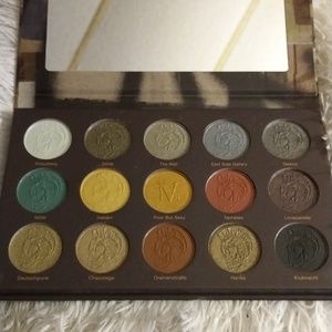 NOMAD Berlin Underground Eyeshadow Palette